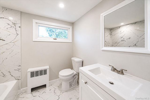 986 Cayuga Road, West Hempstead, NY 11552