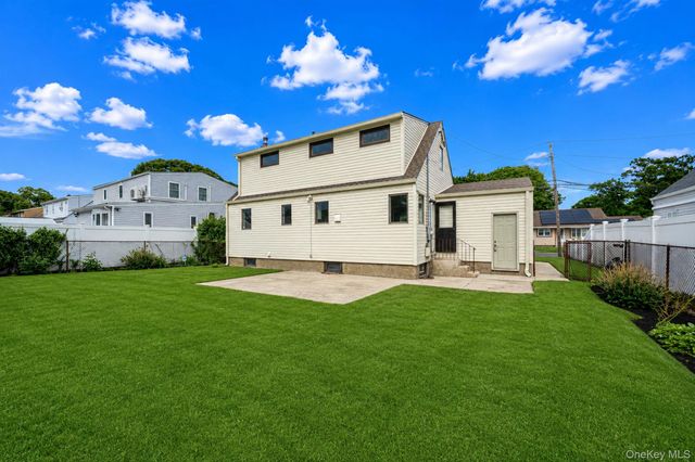 986 Cayuga Road, West Hempstead, NY 11552