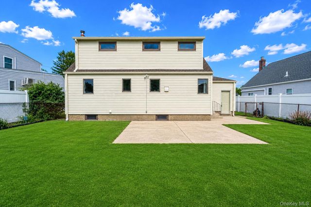 986 Cayuga Road, West Hempstead, NY 11552