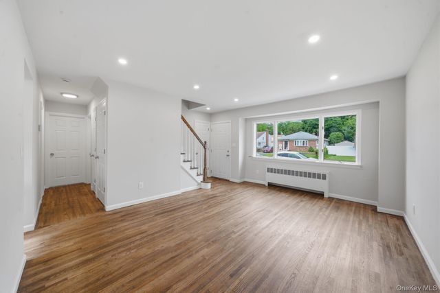 986 Cayuga Road, West Hempstead, NY 11552