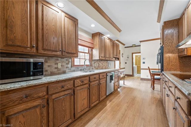 3901 Coltswood Drive, Greensboro, NC 27406