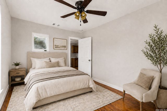 628 FLEMING ST, San Antonio, TX 78211
