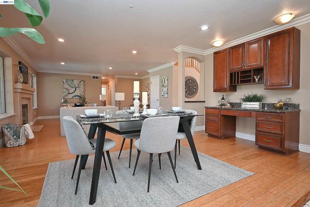 1498 Columbine Way, Livermore, CA 94551