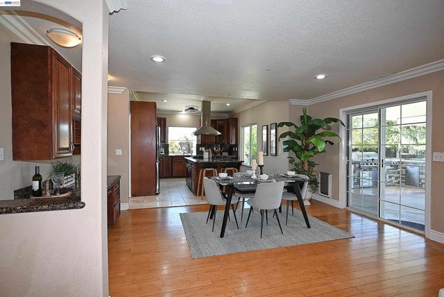 1498 Columbine Way, Livermore, CA 94551