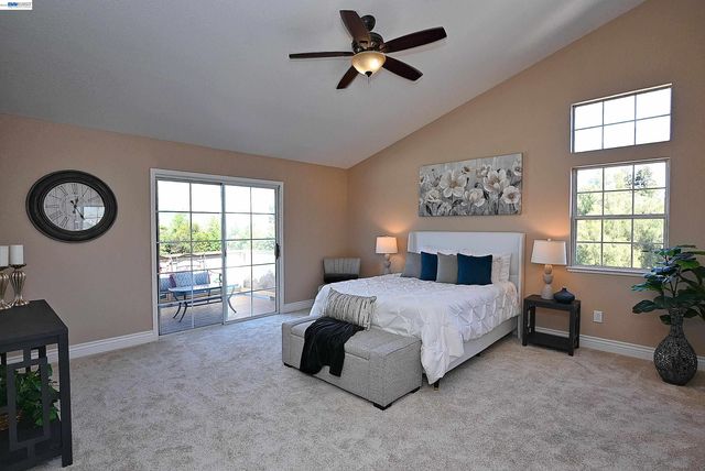 1498 Columbine Way, Livermore, CA 94551