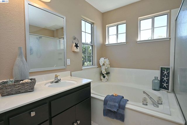 1498 Columbine Way, Livermore, CA 94551