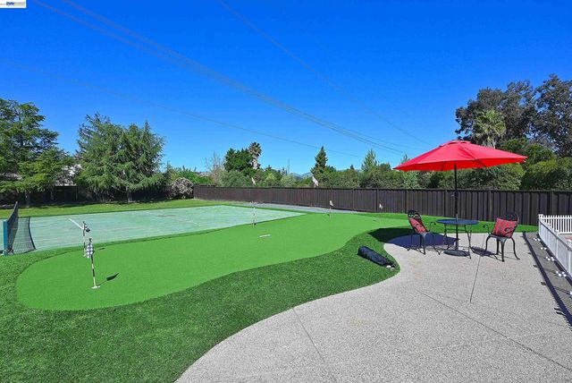 1498 Columbine Way, Livermore, CA 94551