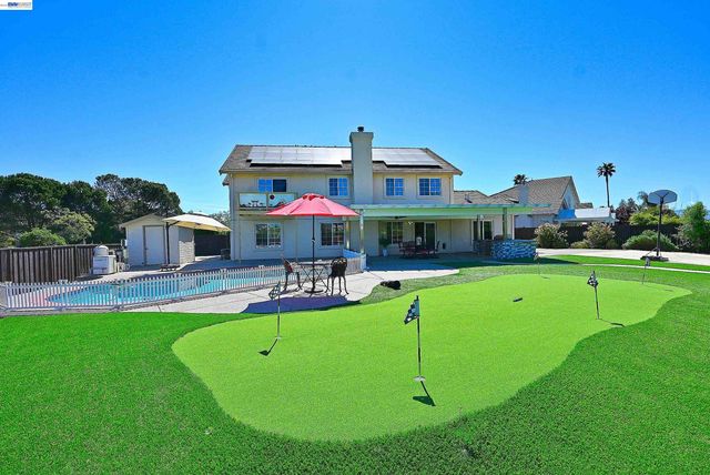 1498 Columbine Way, Livermore, CA 94551