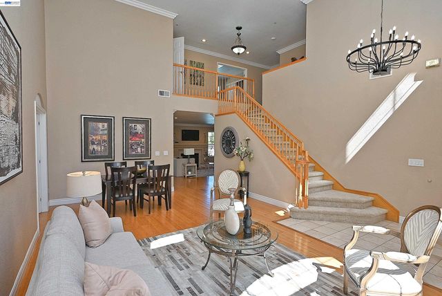 1498 Columbine Way, Livermore, CA 94551