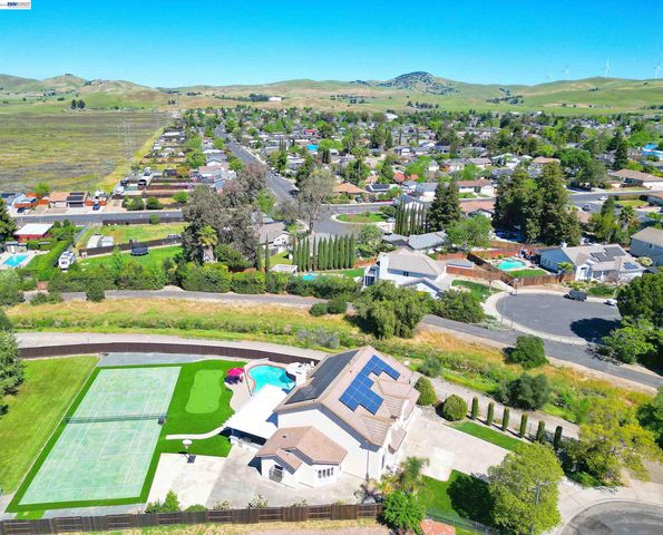 1498 Columbine Way, Livermore, CA 94551