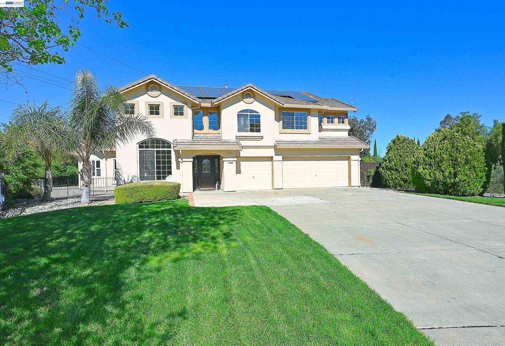 1498 Columbine Way, Livermore, CA 94551