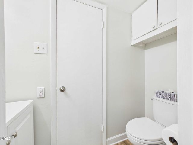 108 Ephesus Church Road 414, Chapel Hill, NC 27517