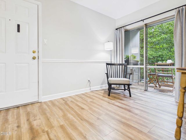 108 Ephesus Church Road 414, Chapel Hill, NC 27517
