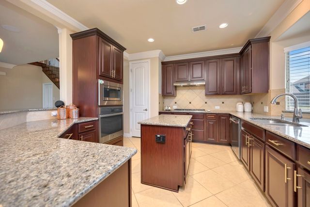 1133 Bentley Drive, Roanoke, TX 76262