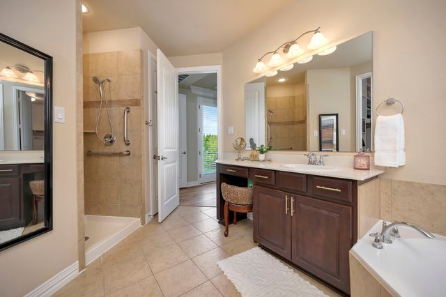 1133 Bentley Drive, Roanoke, TX 76262