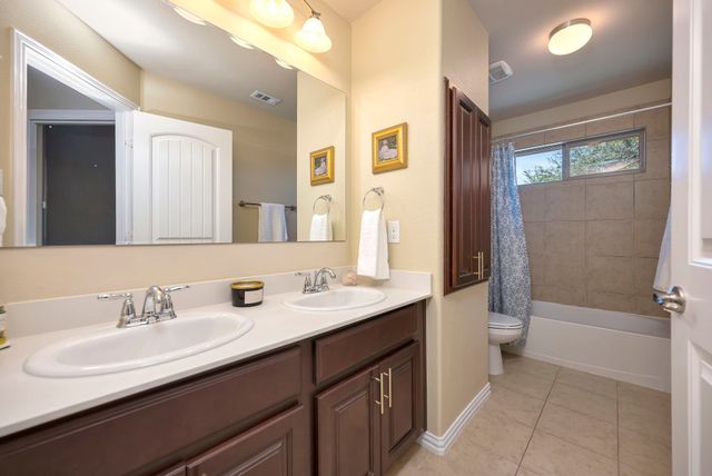 1133 Bentley Drive, Roanoke, TX 76262