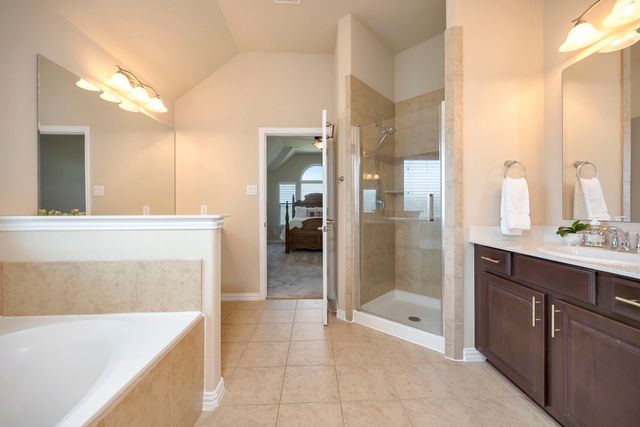 1133 Bentley Drive, Roanoke, TX 76262