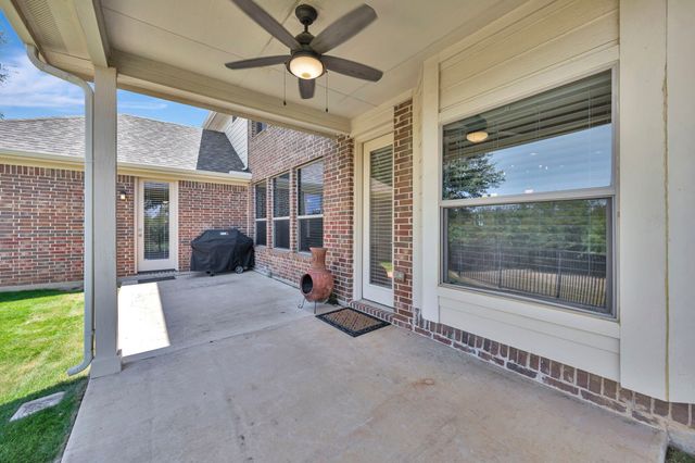 1133 Bentley Drive, Roanoke, TX 76262