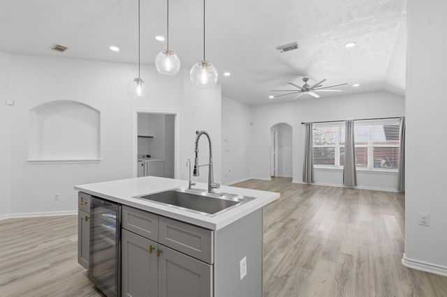 10139 E Palm Lake Drive, Houston, TX 77034