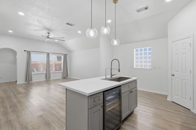 10139 E Palm Lake Drive, Houston, TX 77034