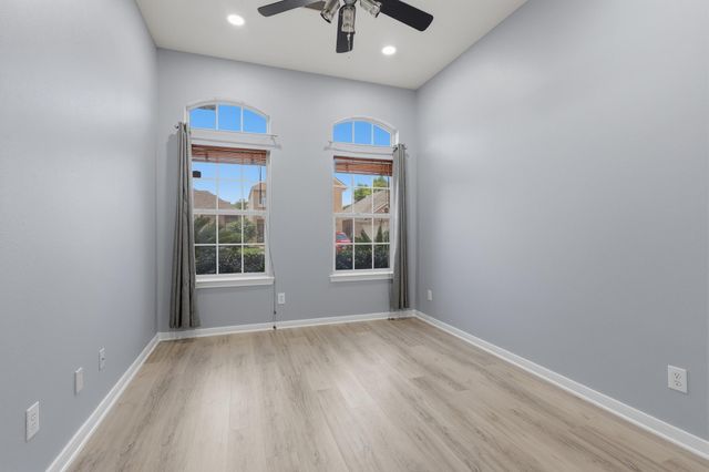 10139 E Palm Lake Drive, Houston, TX 77034
