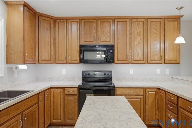 10009 Holly Rd, Mechanicsville, VA 23116