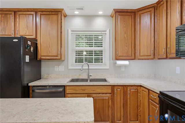 10009 Holly Rd, Mechanicsville, VA 23116