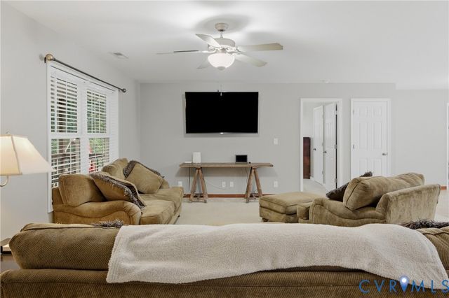 10009 Holly Rd, Mechanicsville, VA 23116