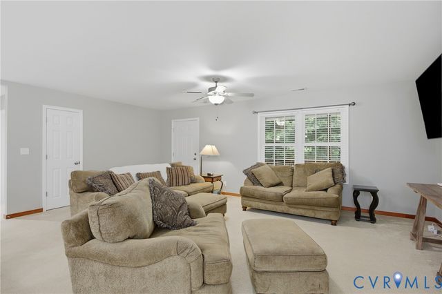 10009 Holly Rd, Mechanicsville, VA 23116