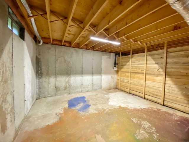 260 Stearns Road, Mansfield, CT 06268