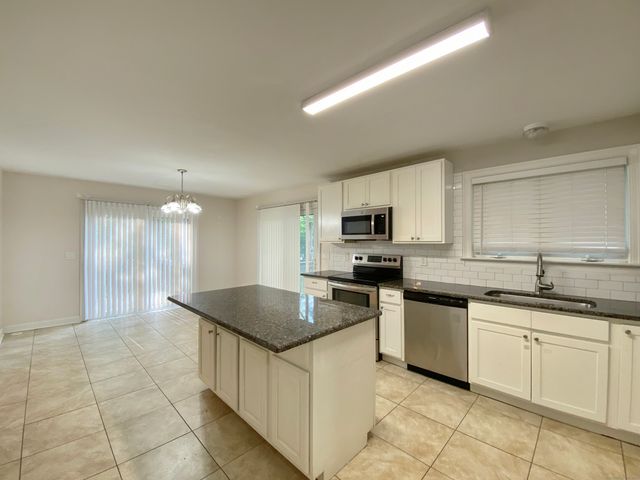 260 Stearns Road, Mansfield, CT 06268