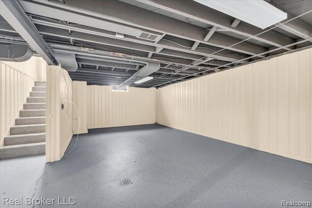 9715 WOODBINE, Redford, MI 48239