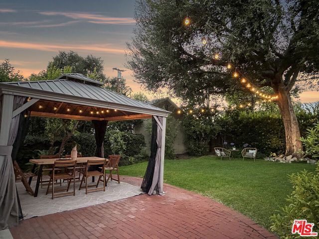 2265 E Moutain Street, Pasadena, CA 91104