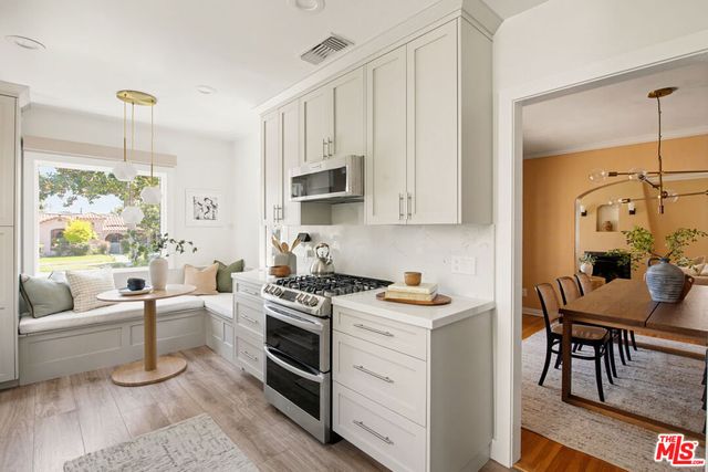2265 E Moutain Street, Pasadena, CA 91104