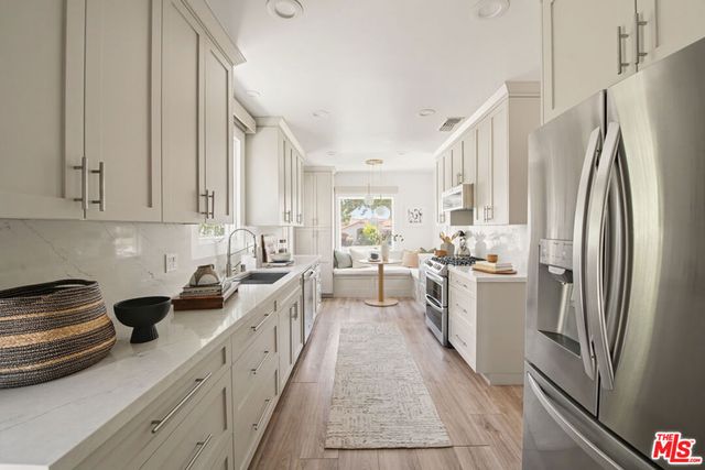 2265 E Moutain Street, Pasadena, CA 91104
