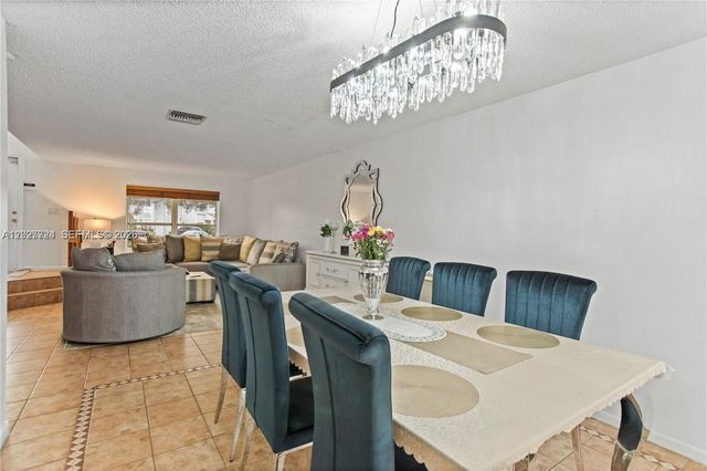 1051 SW 95th Terrace, Pembroke Pines, FL 33025