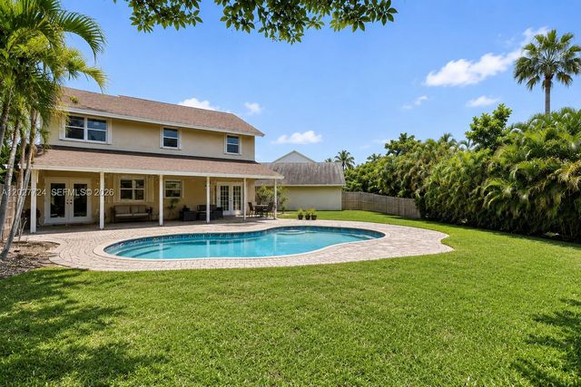 1051 SW 95th Terrace, Pembroke Pines, FL 33025