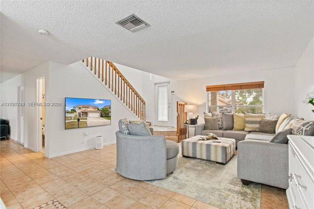 1051 SW 95th Terrace, Pembroke Pines, FL 33025