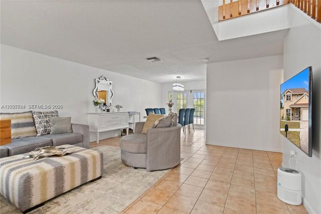 1051 SW 95th Terrace, Pembroke Pines, FL 33025