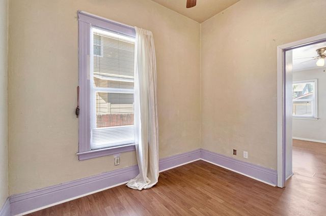 220 N College Avenue, Fresno, CA 93701