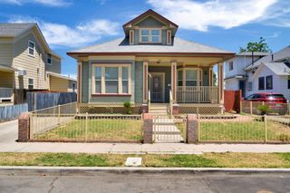 220 N College Avenue, Fresno, CA 93701
