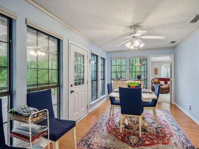 299 Lamplight Path, Holly Lake Ranch, TX 75765