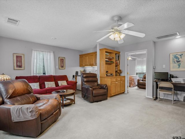 299 Lamplight Path, Holly Lake Ranch, TX 75765