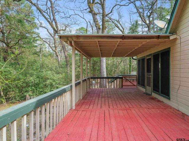 299 Lamplight Path, Holly Lake Ranch, TX 75765