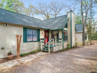 299 Lamplight Path, Holly Lake Ranch, TX 75765