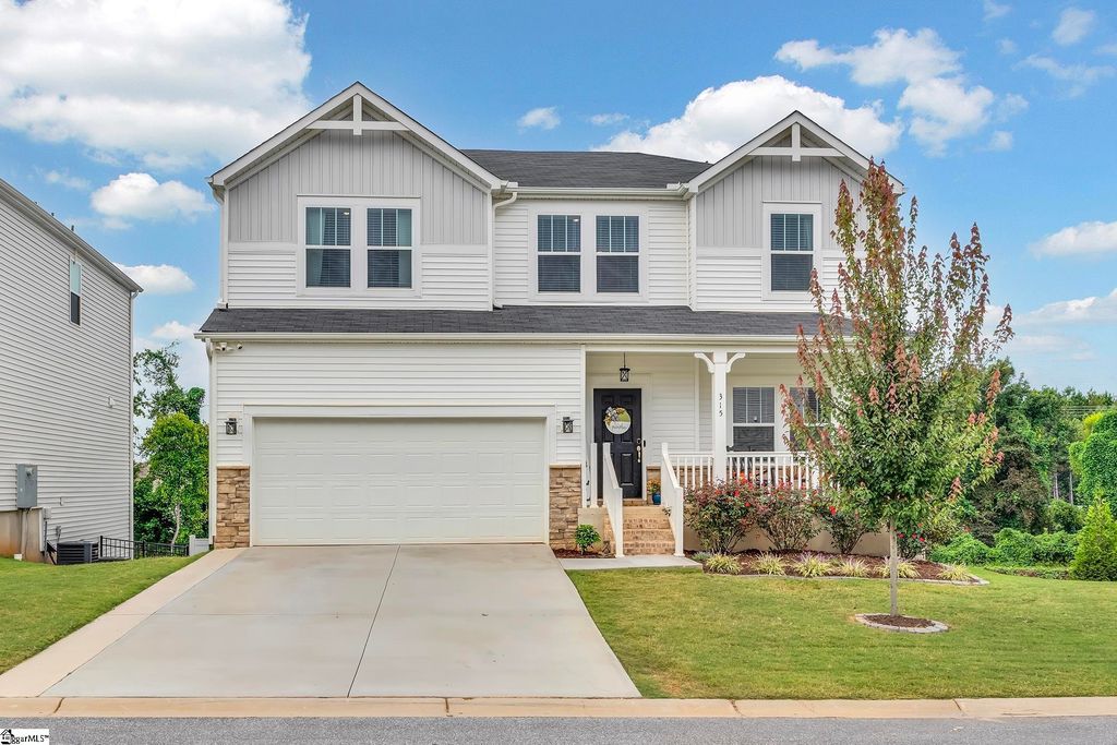 315 Pewter Circle, Simpsonville, SC 29680