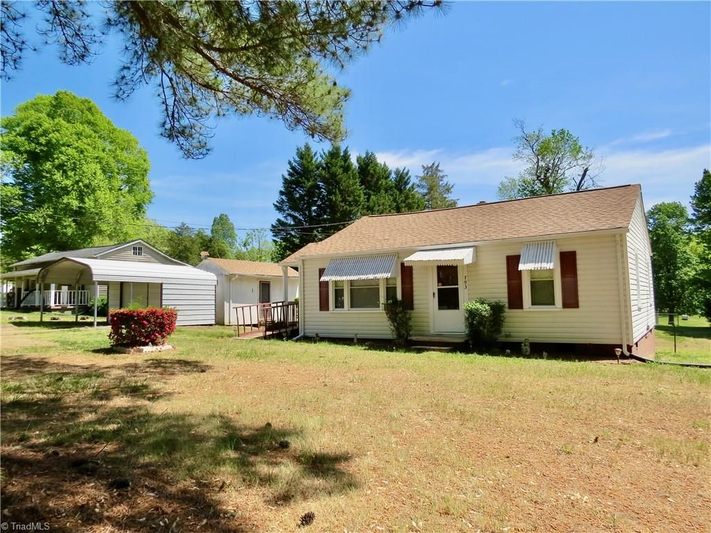 793 Wolf Island Road, Reidsville, NC 27320