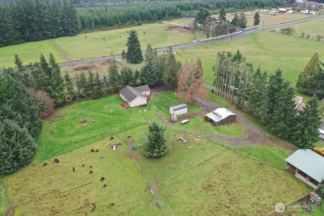 966 Military Road S, Winlock, WA 98596