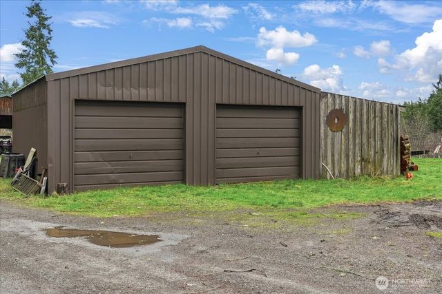 966 Military Road S, Winlock, WA 98596