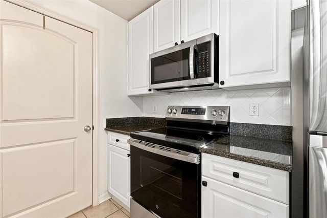 4221 W SPRUCE STREET 2425, Tampa, FL 33607